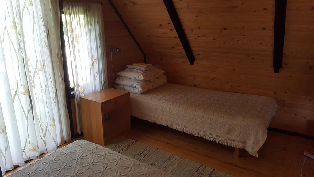 Sireli Hostel Kõpu الغرفة الصورة
